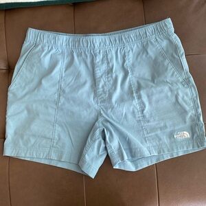 The North Face men’s shorts size large